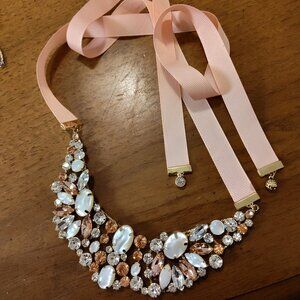 Necklace pale 🩷